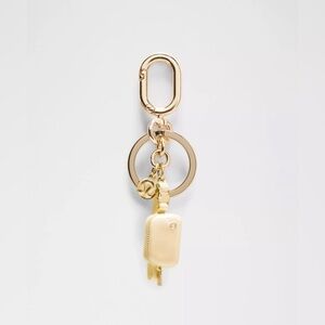 🆕💛 Lululemon Everywhere Belt Bag Charm Keychain Butter Cream Gold